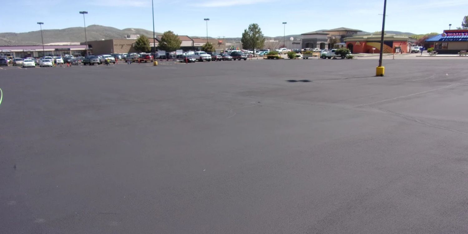 What’s the Difference Between Asphalt Patching and Resurfacing